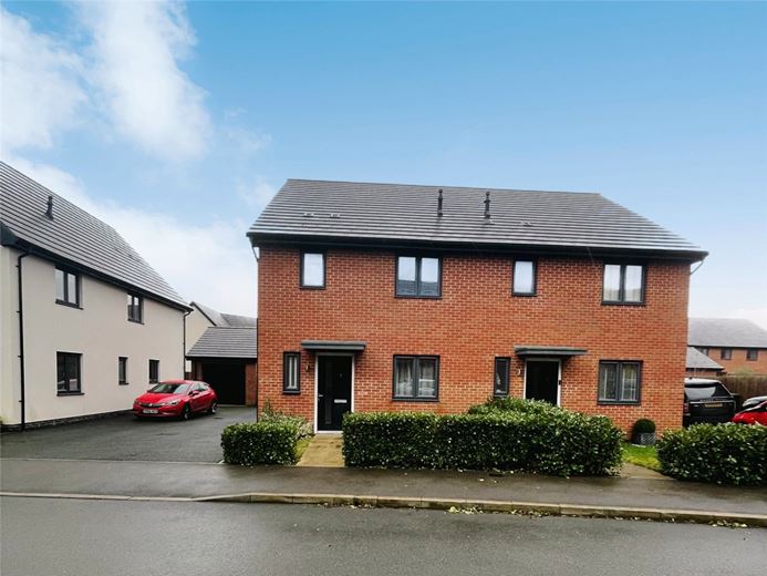 3 bedroom house, Furrow Crescent, Curbridge OX29 - Let Agreed