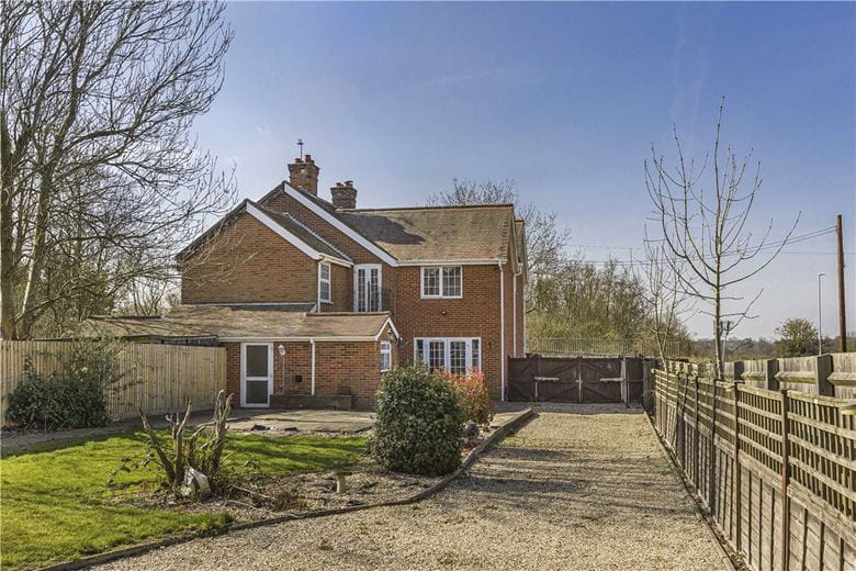 4 bedroom house, Bury Lane, Hatfield Peverel CM3 - Available