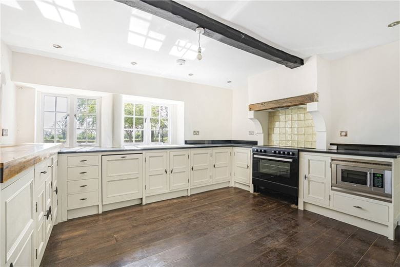 5 bedroom house, Banbury Road, Lower Boddington NN11 - Available