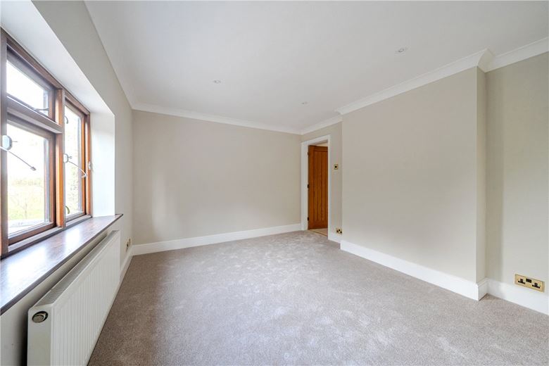 4 bedroom house, Cappers Lane, Lichfield WS14 - Available