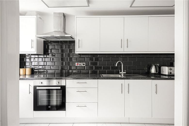 2 bedroom flat, Pennywell Drive, Oxford OX2 - Available