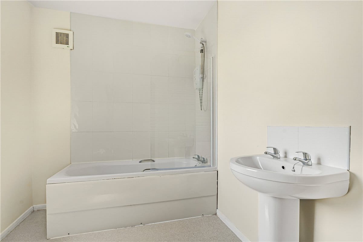 4 bedroom house, Church Lane, Middleton B78 - Available