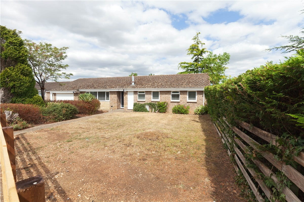 4 bedroom bungalow, Shakespeare Drive, Bicester OX26