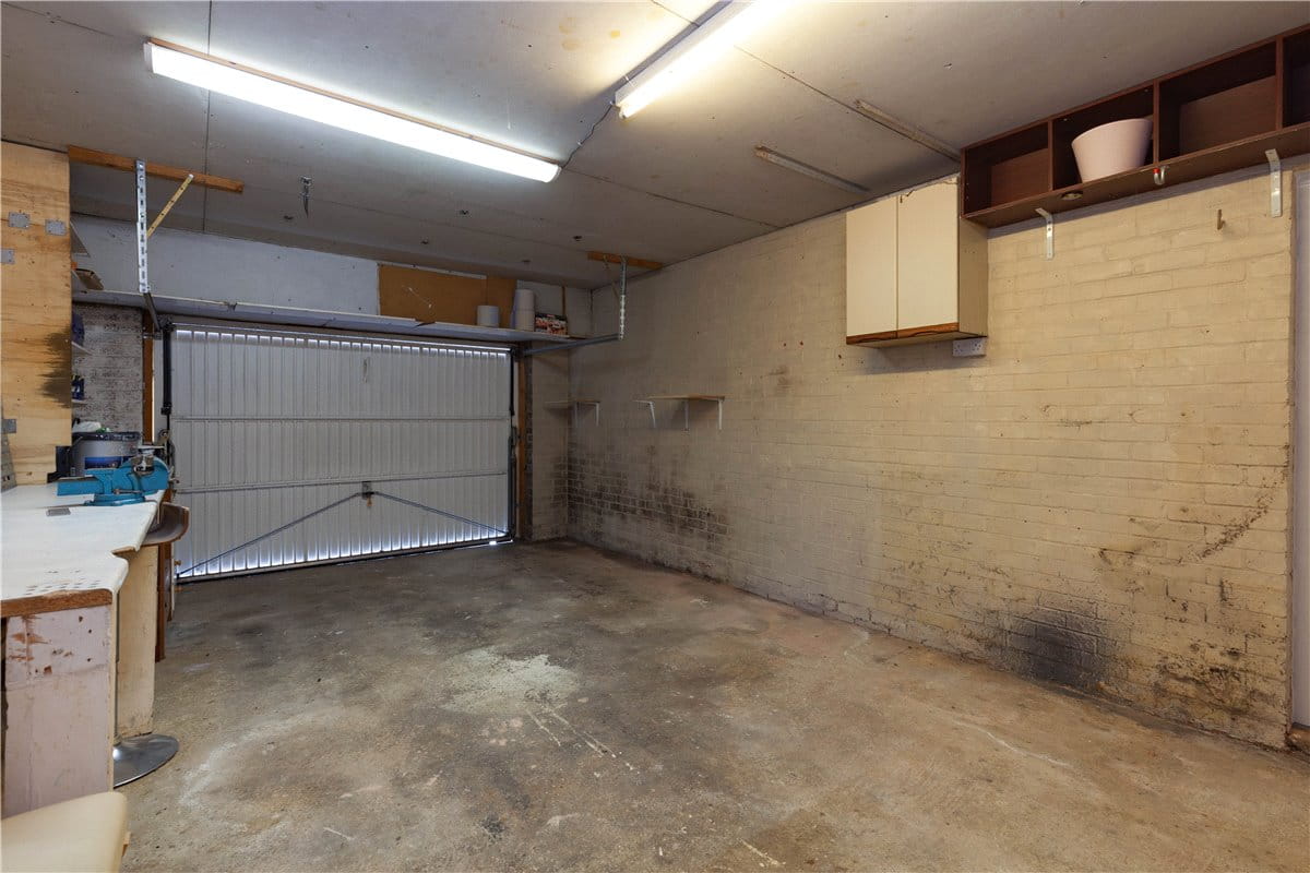 4 bedroom bungalow, Shakespeare Drive, Bicester OX26