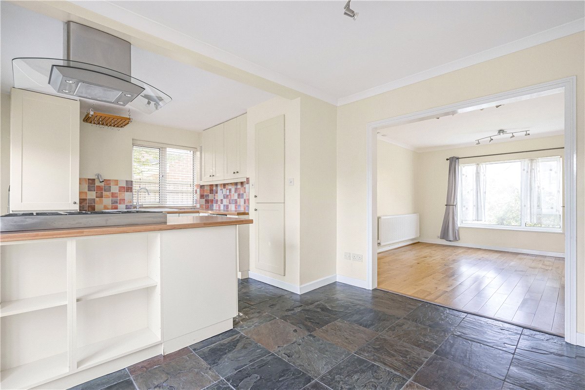 3 bedroom house, Faringdon Road, Southmoor OX13 - Available