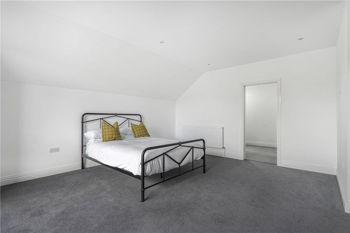 4 bedroom house, New Road, Dinton HP17 - Available