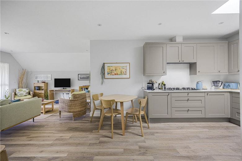 2 bedroom flat, Cumnor Hill, Oxford OX2 - Let Agreed