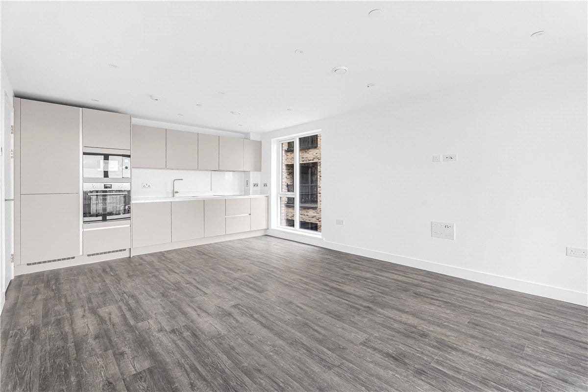 2 bedroom flat, 8 Shillingford House, Munda Way OX2 - Available