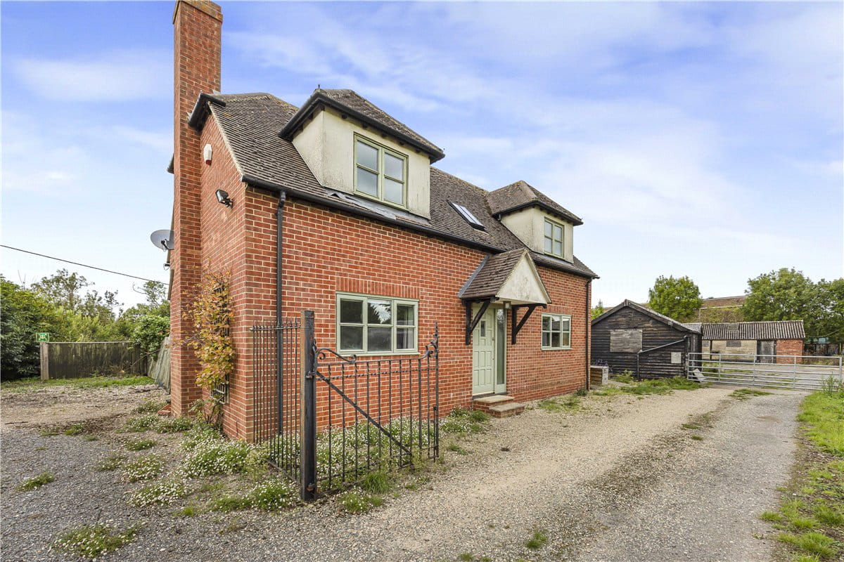3 bedroom house, Edgeway Road, Marston OX3 - Available