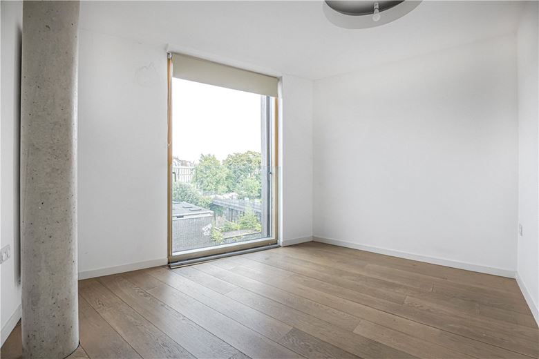 4 bedroom house, Parkway, London NW1 - Available