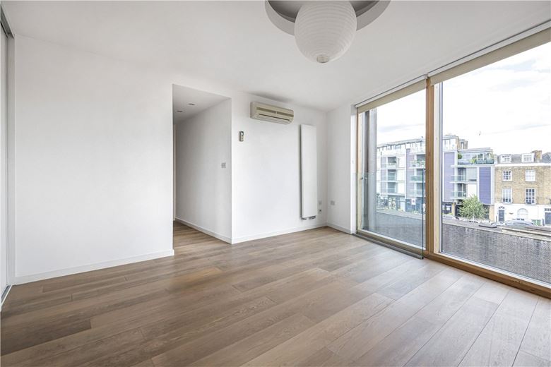 4 bedroom house, Parkway, London NW1 - Available