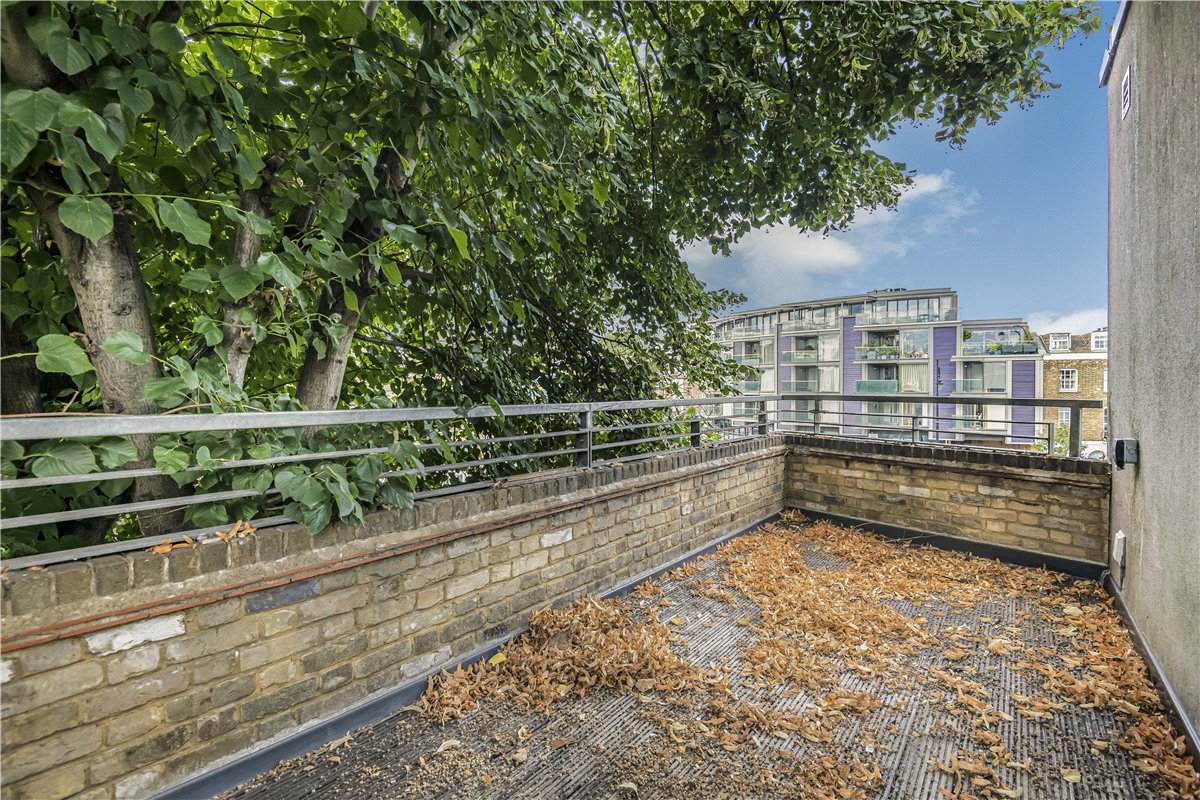 4 bedroom house, Parkway, London NW1 - Available