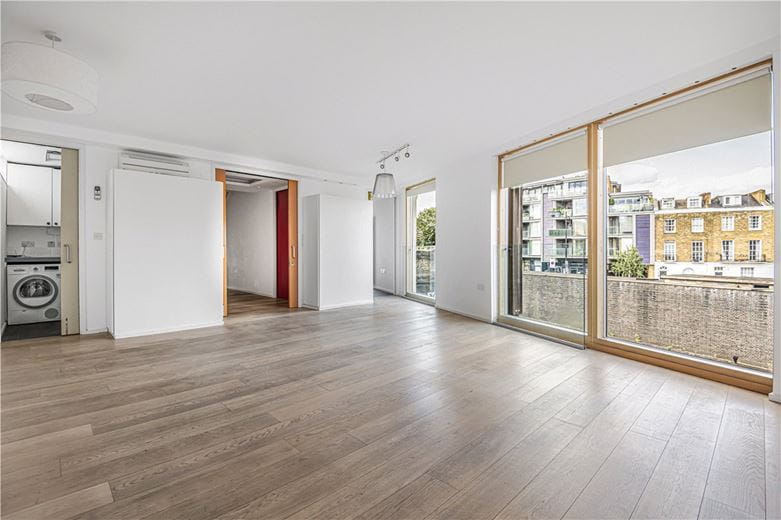 4 bedroom house, Parkway, London NW1 - Available