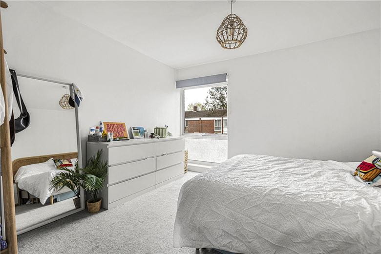 2 bedroom flat, Harefields, Oxford OX2 - Let Agreed