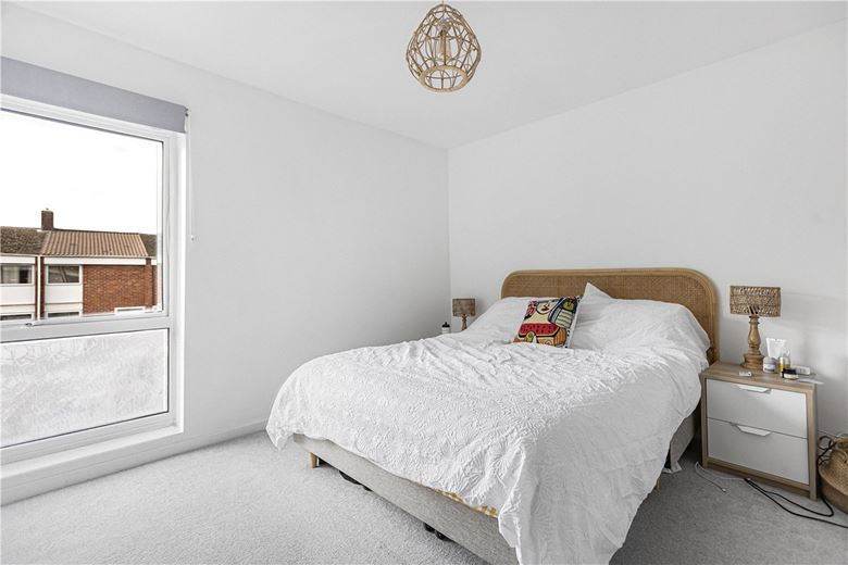 2 bedroom flat, Harefields, Oxford OX2 - Let Agreed