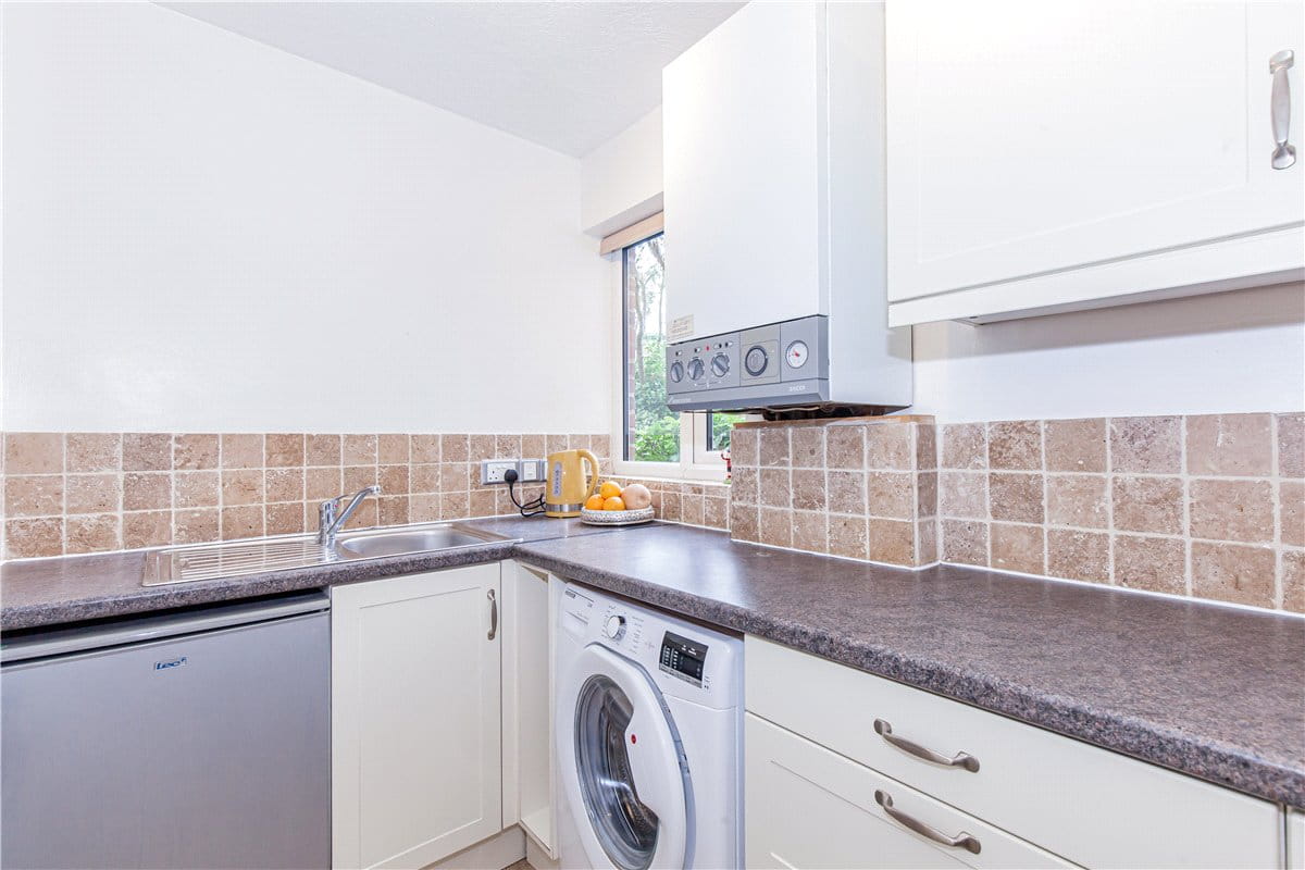 2 bedroom flat, Sunderland Avenue, Oxford OX2 - Available