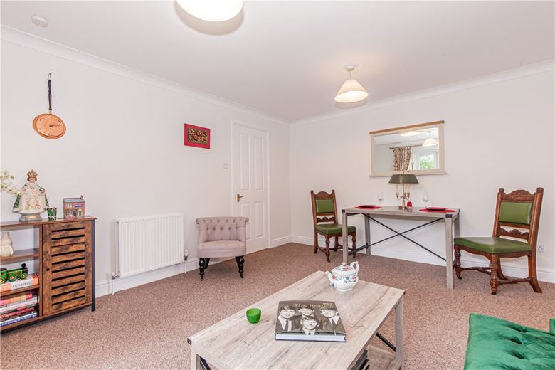 2 bedroom flat, Sunderland Avenue, Oxford OX2 - Available