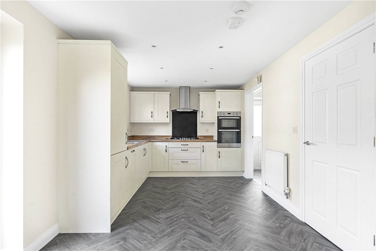 4 bedroom house, Thurgaton Way, Newton DE55 - Available