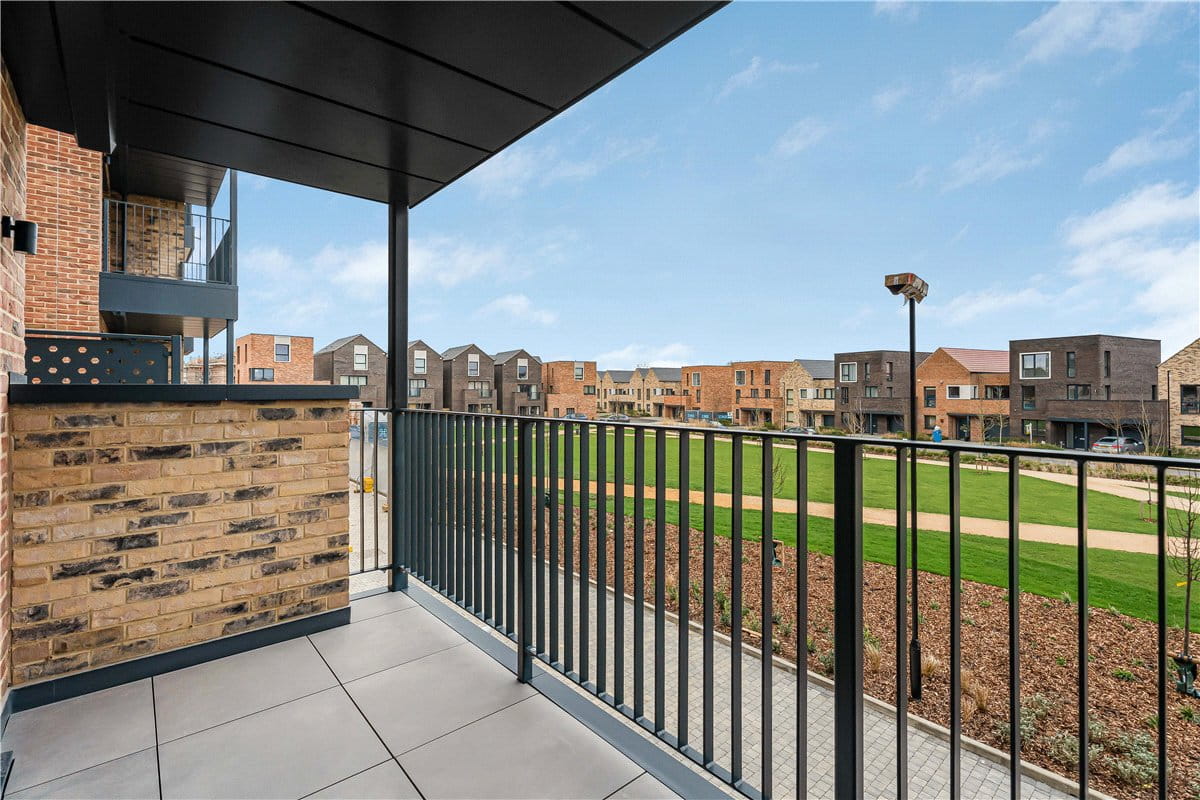 2 bedroom flat, Shillingford House, Munda Way OX2 - Available