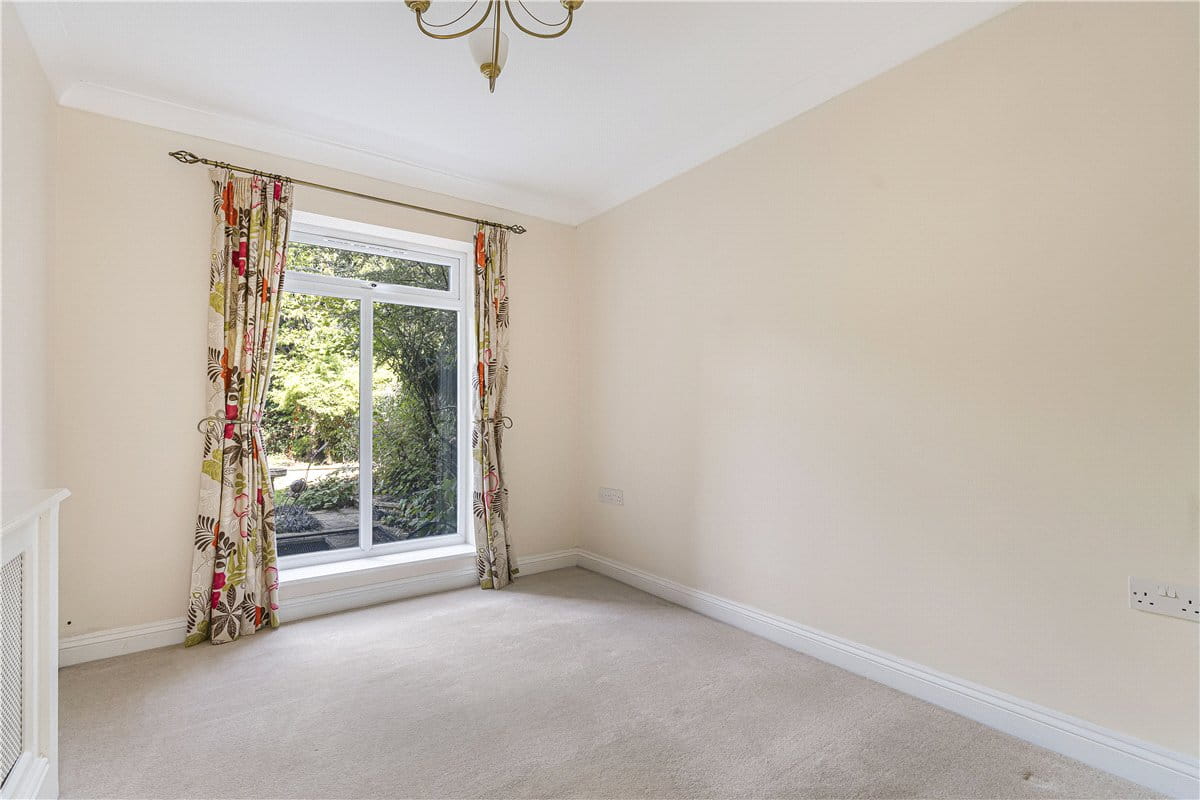 4 bedroom house, Poppy Close, Yarnton OX5 - Let Agreed