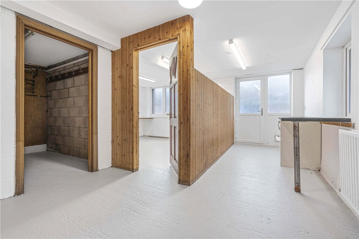 6 bedroom , Skirsgill Lane, Eamont Bridge CA10 - Available