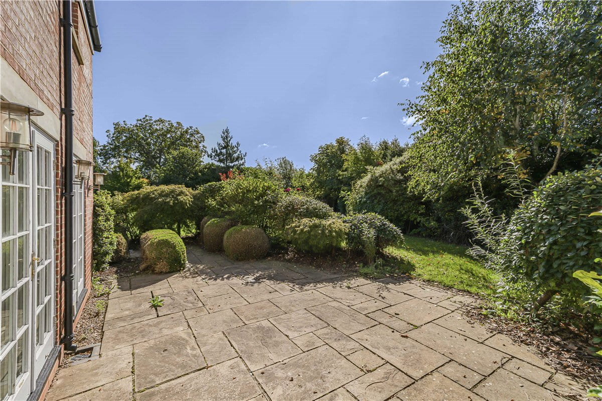 5 bedroom house, Darnford Lane, Lichfield WS14 - Available