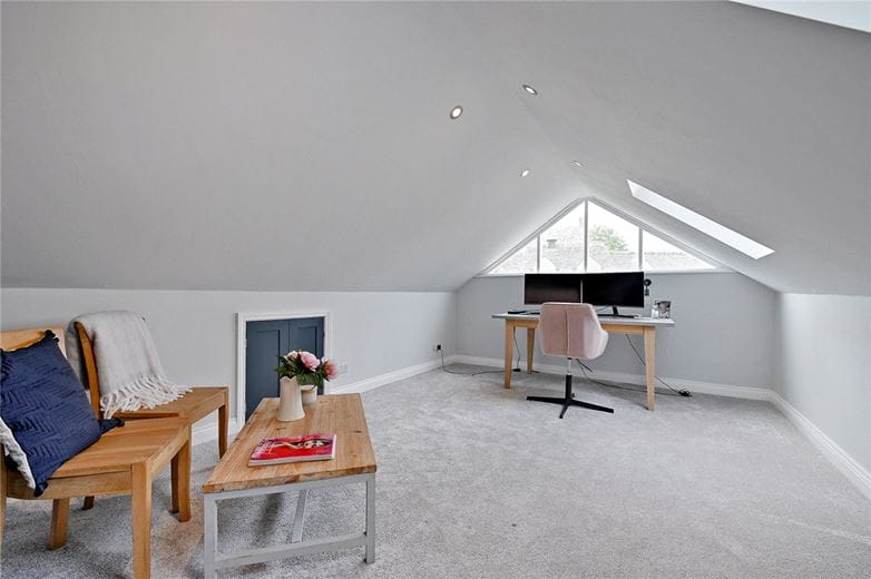 4 bedroom house, Witney Road, Ducklington OX29 - Available