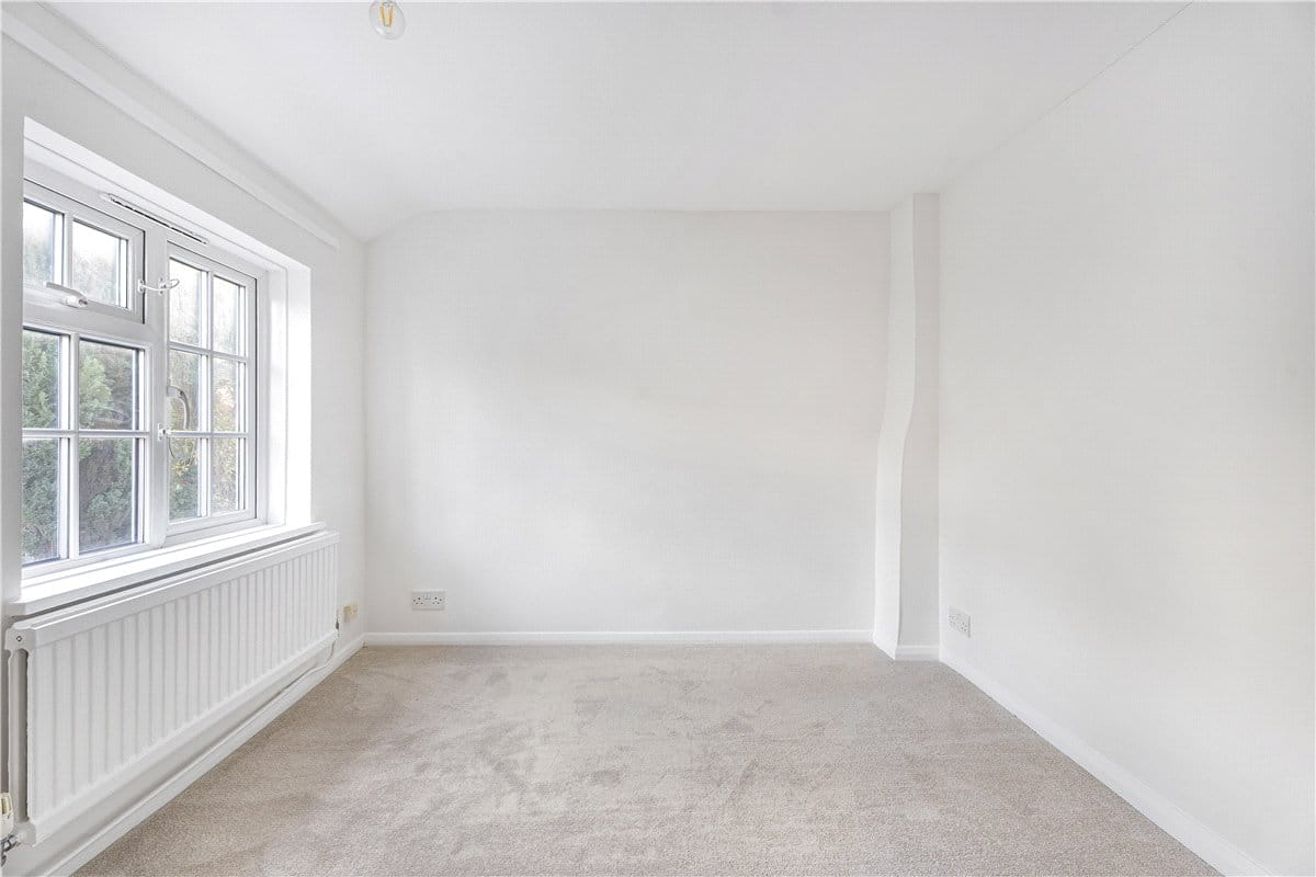 2 bedroom house, Ellesborough Road, Wendover HP22 - Available