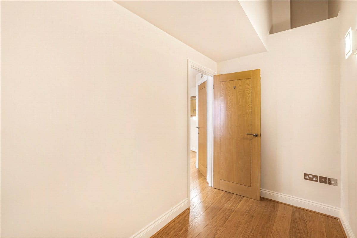 1 bedroom flat, St. Bernards Road, Oxford OX2 - Available