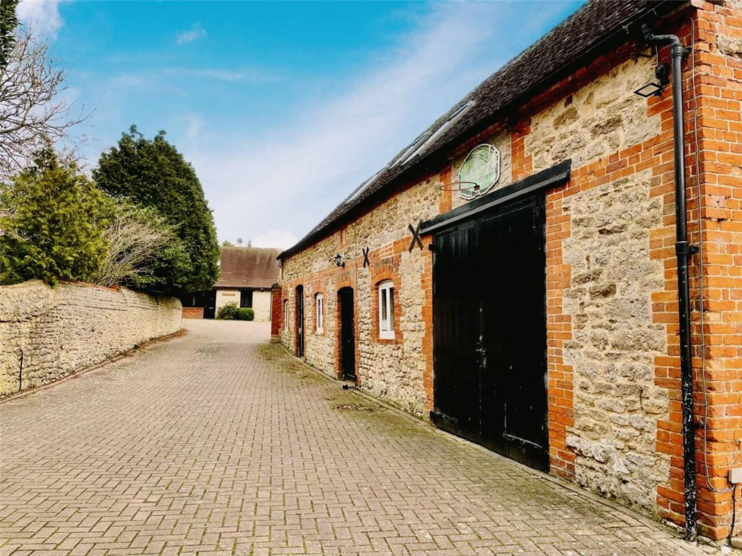 4 bedroom house, Abingdon Road, Cumnor OX2 - Available