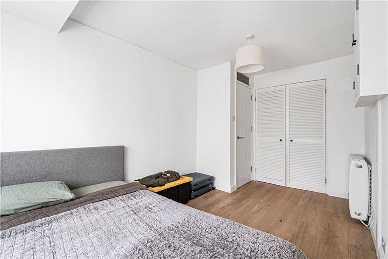 1 bedroom flat, Harefields, Oxford OX2 - Available