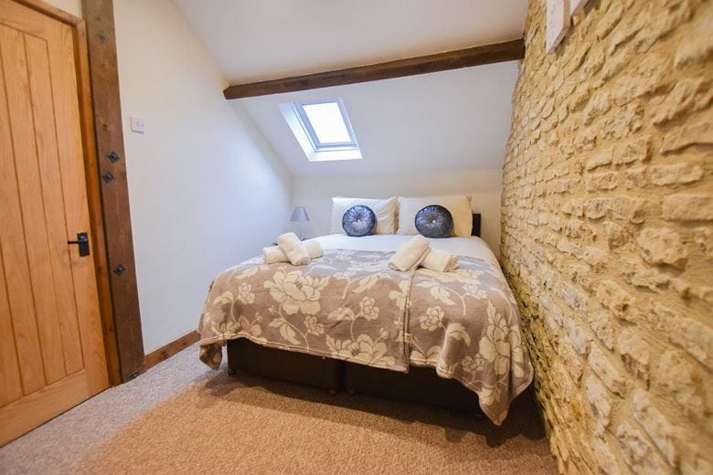 2.3 acres House, Fordwells, Witney OX29 - Available