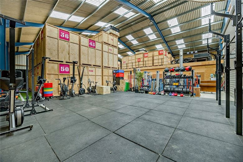  bedroom , Kings Lane, Longcot SN7 - Available