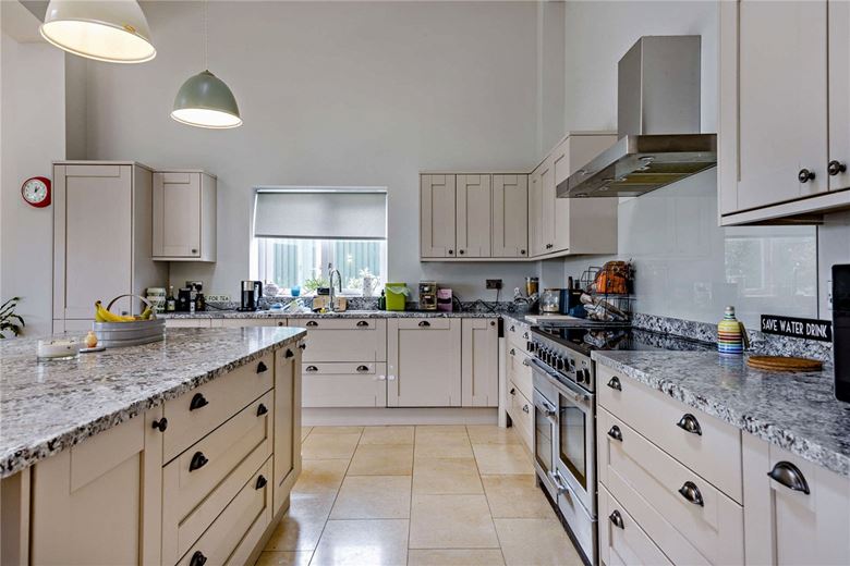  bedroom , Kings Lane, Longcot SN7 - Available