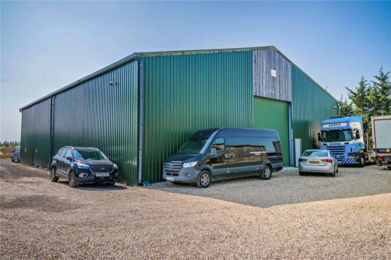  bedroom , Kings Lane, Longcot SN7 - Available