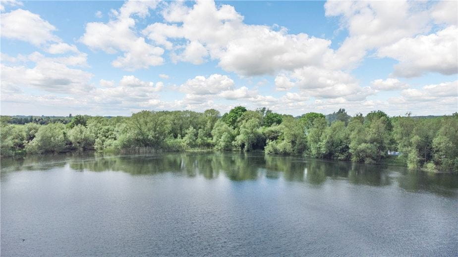 30.8 acres Land, Dukes Lake and Associated Land, Wolvercote OX2 - Sold STC