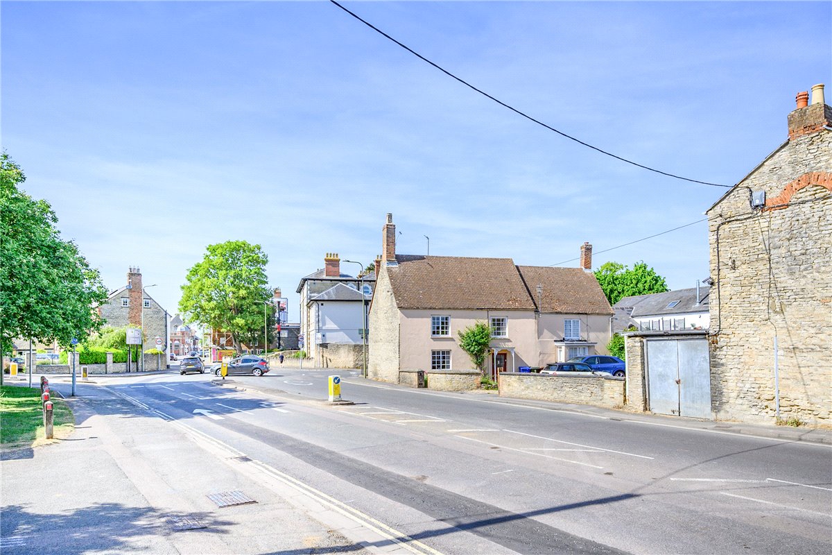  bedroom , London Road, Bicester OX26 - Sold STC