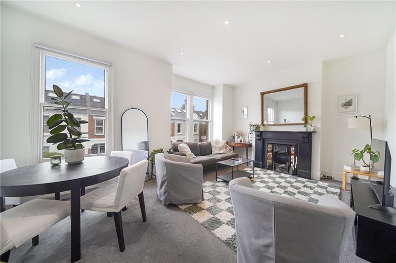 2 bedroom flat, Danehurst Street, London SW6 - Let Agreed