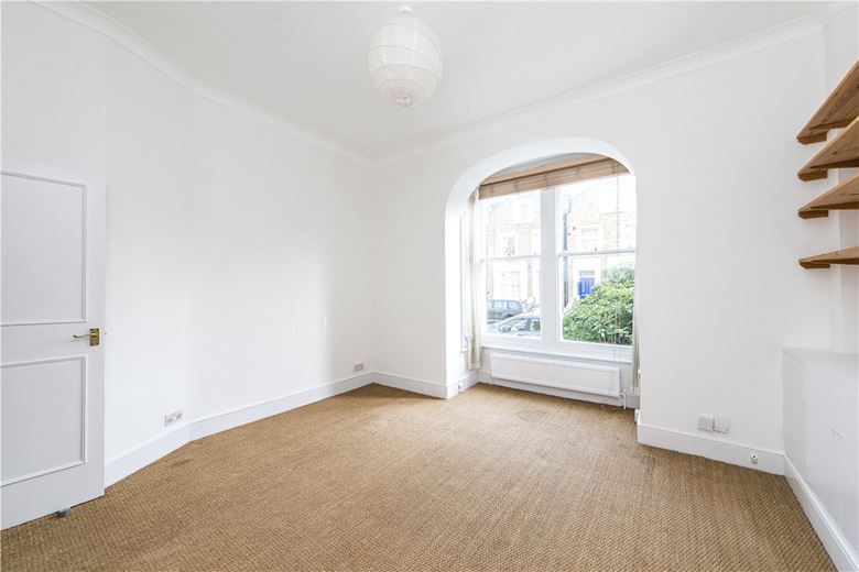 2 bedroom flat, St Stephens Avenue, London W12 - Let Agreed