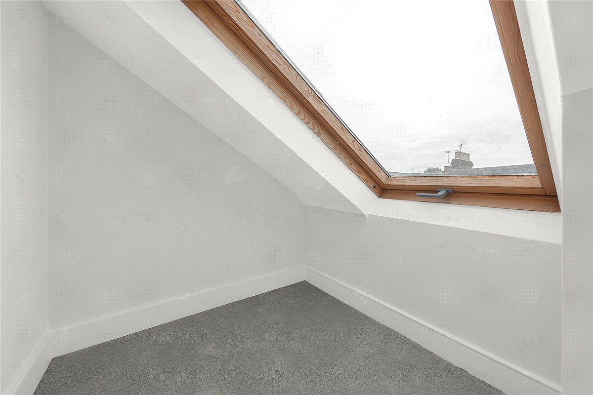 2 bedroom flat, Marville Road, London SW6 - Let Agreed