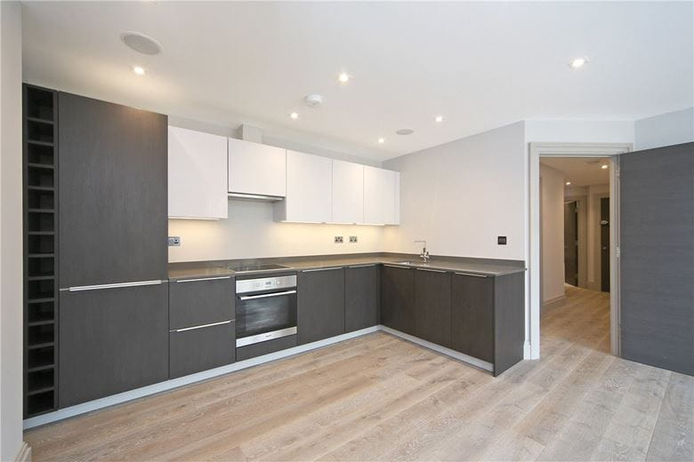 1 bedroom flat, Grayton House, 498-504 Fulham Road SW6 - Available