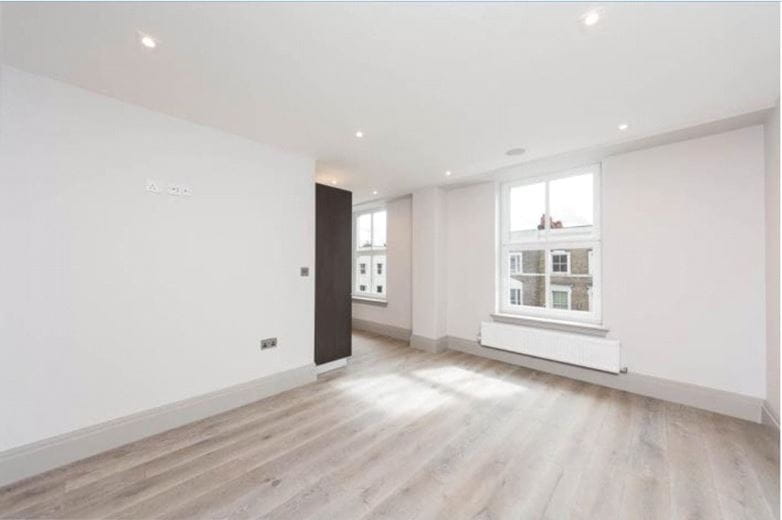 1 bedroom flat, Grayton House, 498-504 Fulham Road SW6