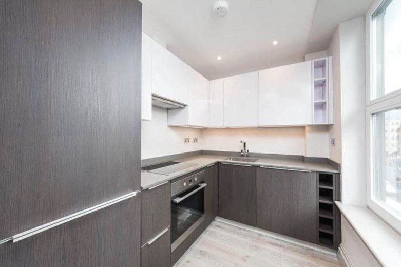 1 bedroom flat, Grayton House, 498-504 Fulham Road SW6