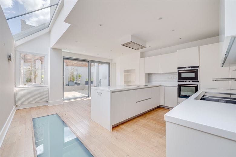 6 bedroom house, Gowan Avenue, Bishops Park SW6 - Available