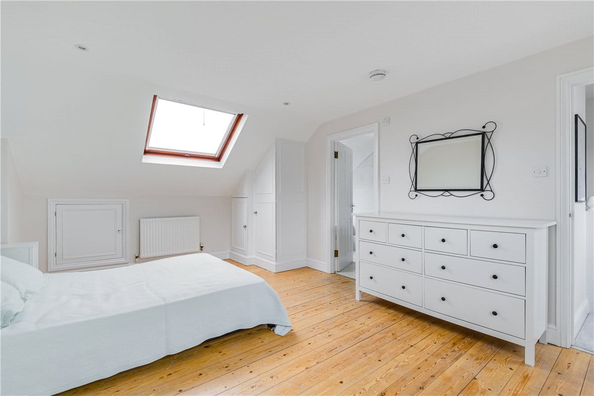 3 bedroom flat, Danehurst Street, London SW6 - Let Agreed