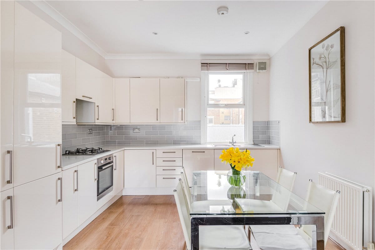 3 bedroom flat, Danehurst Street, London SW6 - Let Agreed