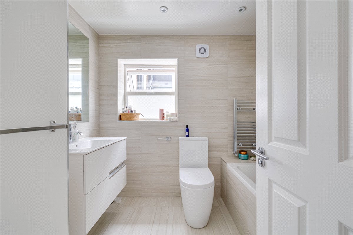 5 bedroom house, Ashington Road, London SW6 - Available