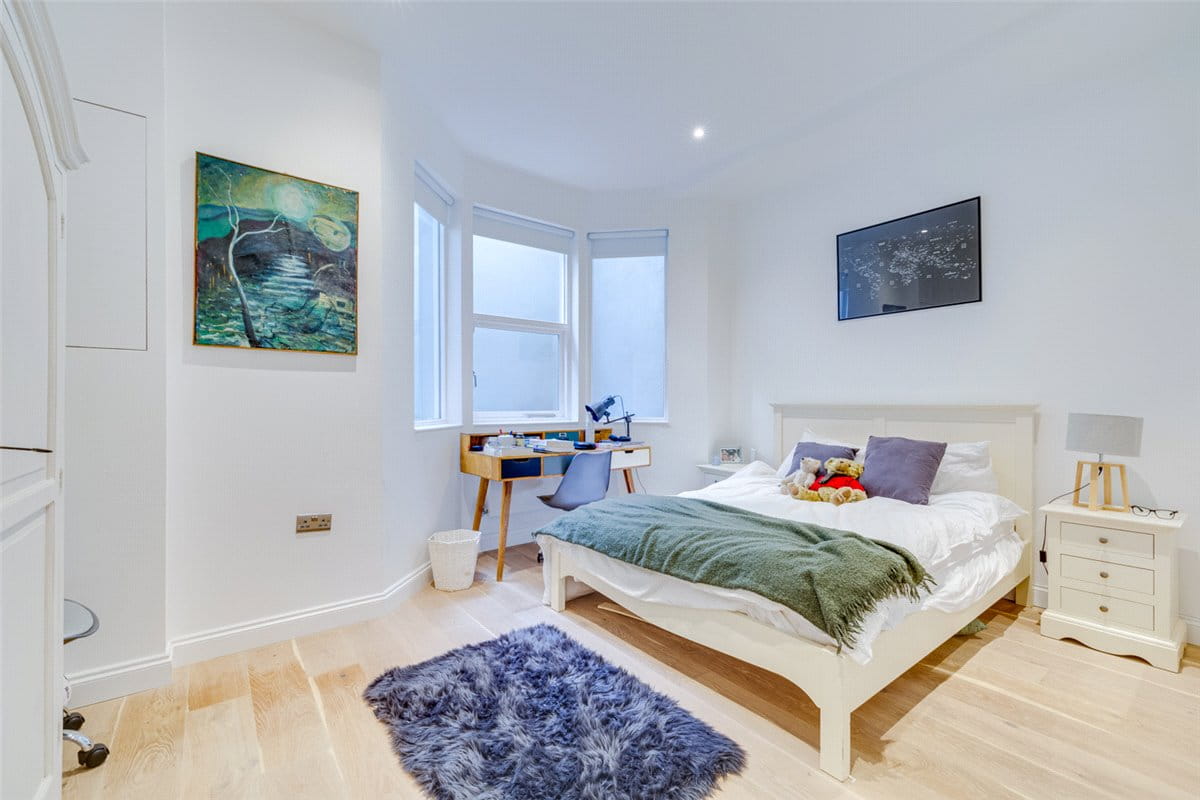 5 bedroom house, Ashington Road, London SW6 - Available