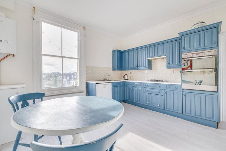 3 bedroom maisonette, Fulham Road, London SW6