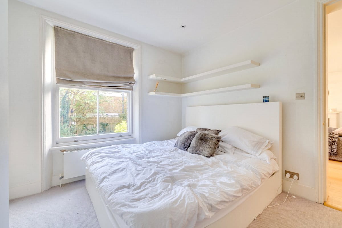 3 bedroom flat, Drive Mansions, Fulham Road SW6 - Available
